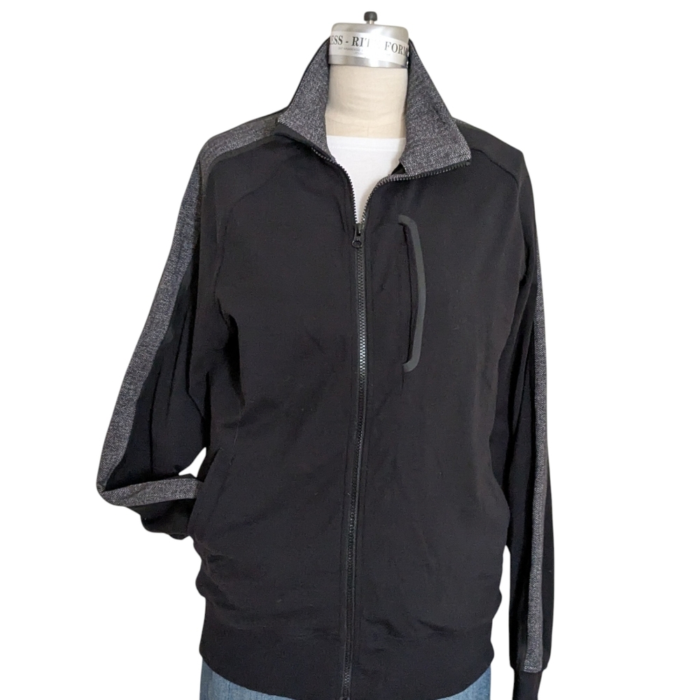Lululemon Black Kung Fu Mens Jacket Size Large